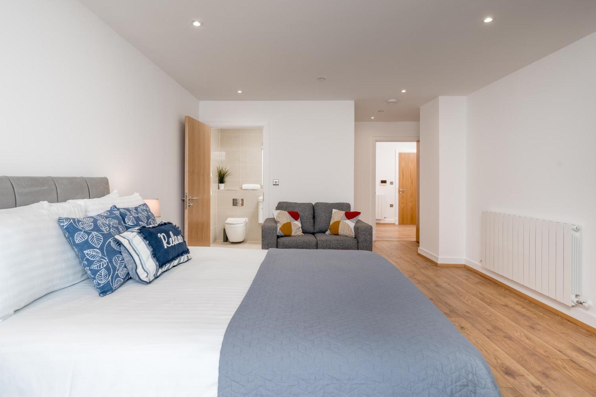 Skyvillion - London River Thames Top Floor Apartments By Woolwich Ferry, Mins To London Excel, O2 Arena , London City Airport With Parking Exterior foto